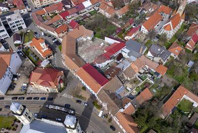 Clădire comercială de vânzare, 2240mp, Ultracentral, str Primăriei - 28