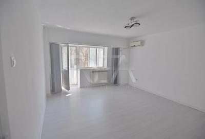 Apartament cu 2 camere decomandat în Decebal