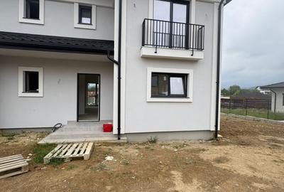 Duplex cu 4 camere în Groși