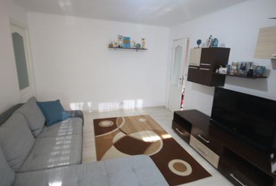 Inchiriere apartament cu 3 camere  pe bdul Cetatii - 12