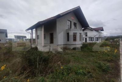 Casă individuală cu 4 camere în Beclean