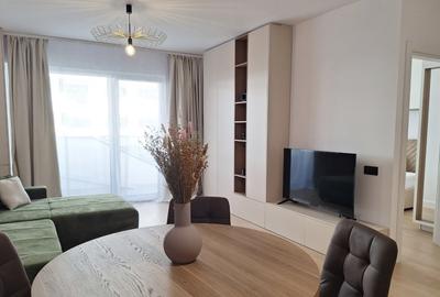 Apartament cu 2 camere semidecomandat, mobilat în Florești