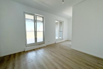 Penthouse cu 3 camere semidecomandat în Aradului