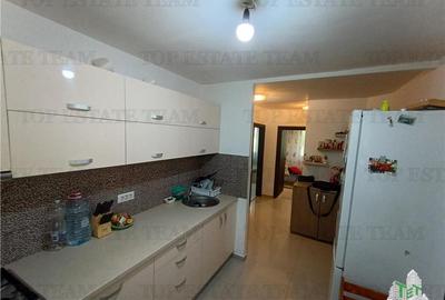 Apartament modern cu 4 camere, intr-un bloc reabilitat cu SU de 75mp, parter/4, - 8