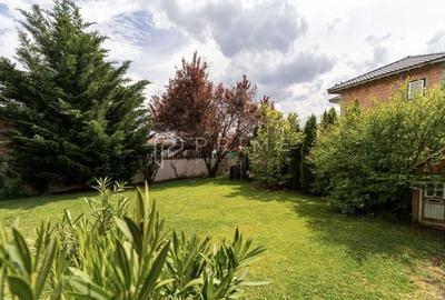 Vilă cu design și dotări deosebite de vânzare - 11