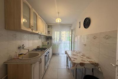 Apartament 3 Camere Decomandat, Etaj 1, Tractorul - 4
