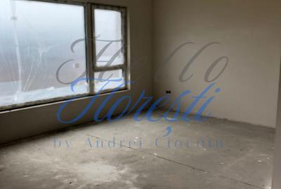Duplex cu 4 camere semidecomandat în Dâmbul Rotund