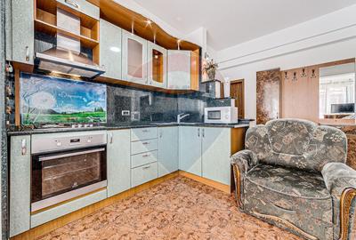 Apartament cu 3 camere de închiriat în zona Boul Rosu - 1