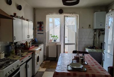 Apartament 3 camere liber la vanzare, pozitie deosebita zona Colinei - 10