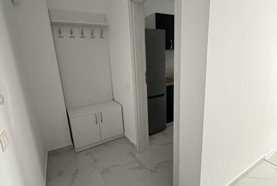 Garsoniera Prima Inchiriere Militari Residence - 4