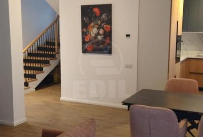 Duplex cu 4 camere în Florești
