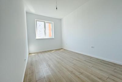 Penthouse 3 camere, decomandat, 80 mp utili,toate utilitatile-Aradului - 3
