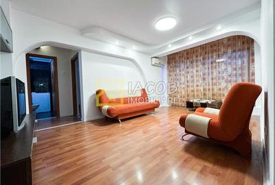 Apartament cu 3 camere semidecomandat în Ultracentral
