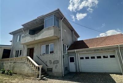 Casa S+P+1E cu Teren de 854 mp, Pretabila pentru Doua Familii - 2