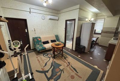 Apartament cu 3 camere, etaj 1/4, zona Cug - 2