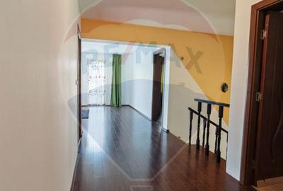 Casă / Vilă cu 5 camere de vânzare in Harman, Brasov - 22
