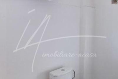 SPATIU COMERCIAL STRADAL 108 mp STR. MAICA DOMNULUI NR. 41 / B-DUL LACUL TEI! - 12