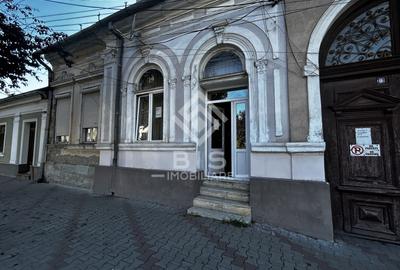 Birou, de 100 mp, în Central