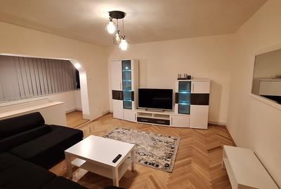 Apartament cu 4 camere decomandat, mobilat în Aradului