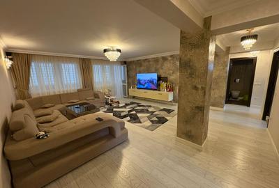Apartament cu 4 camere decomandat, mobilat în Central