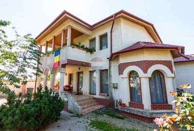 Casă Paulesti P+1E cu beci, teren 500 mp, vedere liberă – Păulești - 1