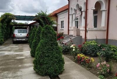 Casă individuală cu 5 camere în Ciupercenii Vechi
