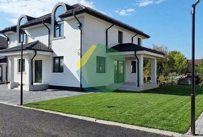 Casă individuală cu 6 camere în Corbeanca