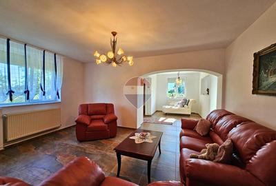 Vila tip duplex Banesti, 341 mp utili, garaj, vedere Caraiman - 4