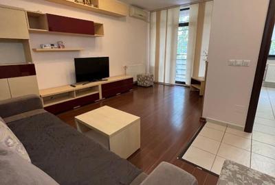 Apartament cu 3 camere decomandat, mobilat în Central