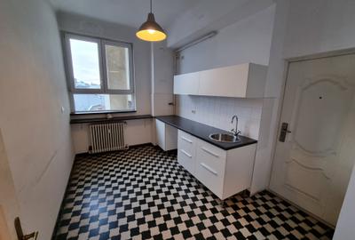 Piața Romana vav McDonald's - apartament nemobilat - 124mp - 7