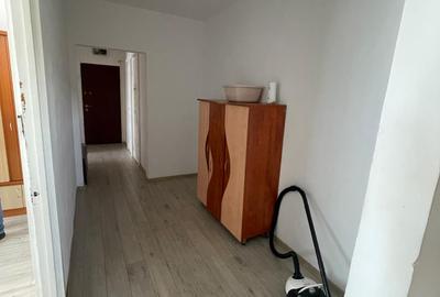Apartament cu 3 camere decomandat, zona Mircea cel Batran - 5