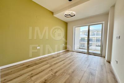 Apartament cu 3 camere semidecomandat, mobilat în Florești