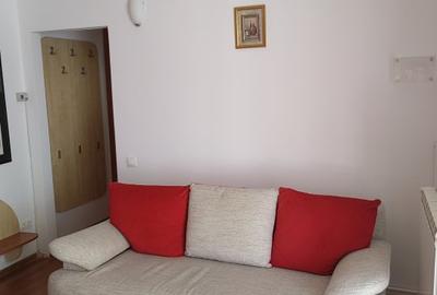Proprietar închiriez garsonieră Hala Traian Sector 2 - 7