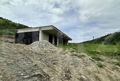Casă individuală cu 4 camere în Sud-Vest