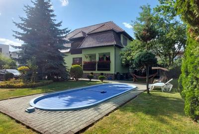 Birou, de 480 mp, în Budai
