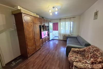 Apartament cu 2 camere semidecomandat, mobilat în Lujerului