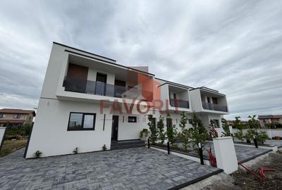 Casă cu 4 camere în Săcălaz