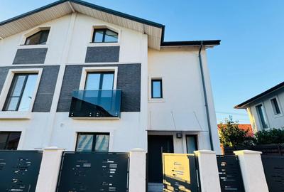 Casă cu 4 camere în Central