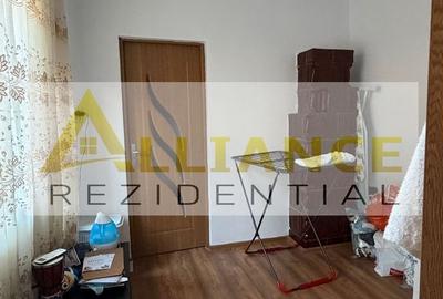 Casă individuală cu 5 camere în Eroii Revoluției