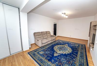 Apartament cu 2 camere decomandat, mobilat în Central