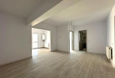 Apartament cu 3 camere semidecomandat în Popas Păcurari