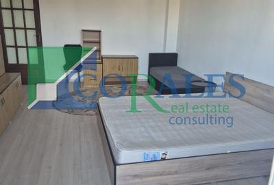 Garsonieră decomandată, mobilată în Soarelui