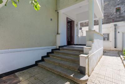 Apartament cu 3 camere nedecomandat în Ultracentral