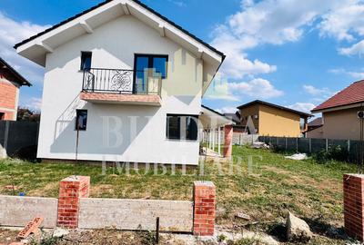 Casa individuala P+M Giarmata 584 mp 22 front, interior la alb - 2