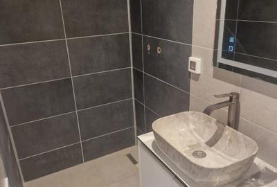 Vând apartament 3 camere, Bulevardul Unirii, etaj 6 - 4