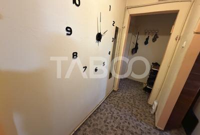 Apartament de inchiriat  2 camere semidecomandat etaj 4 mobilat utilat - 6
