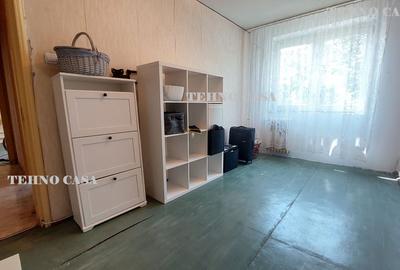 Titan, 550 m de Metrou 1 Decembrie | 4 camere, 2/4, bloc reabilitat - 12