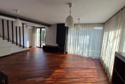 Casă individuală cu 5 camere în Pipera
