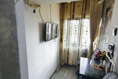 ROANDY-Garsoniera renovata,complet mobilata si utilata-9 Mai - 4