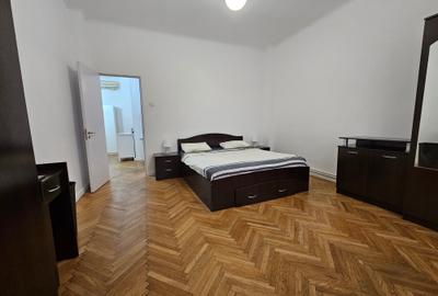 Apartament 3 camere Edgar Quinet 5 - 9